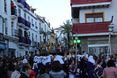 El Cristo de la Columna procesiona la tarde del Domingo de Ramos